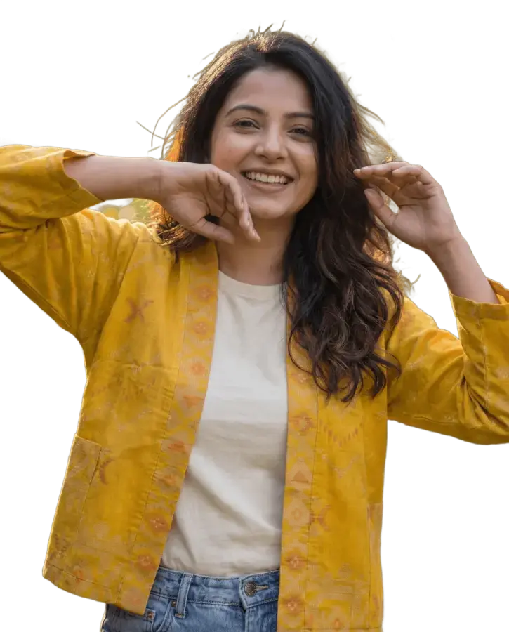 Look 03: yellow jacket, white top